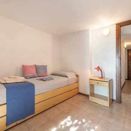 Apartment In 23146 *